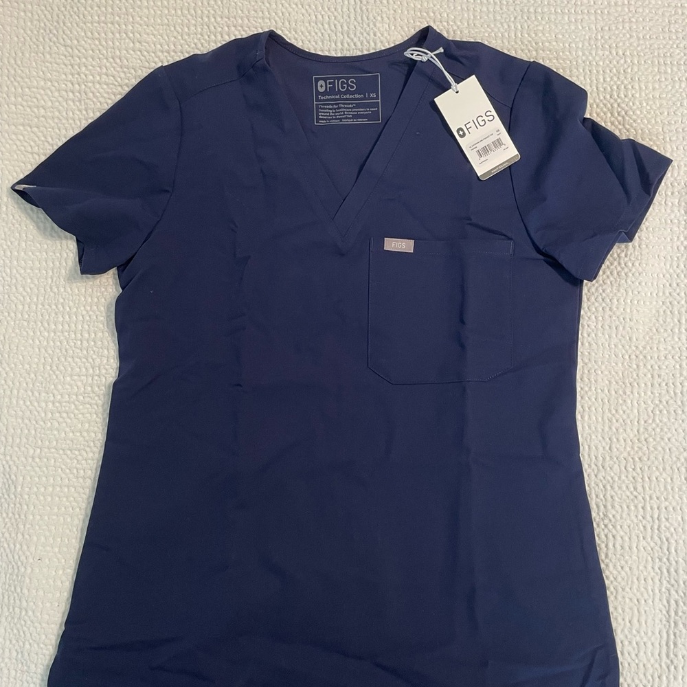 Figs Scrub Top
